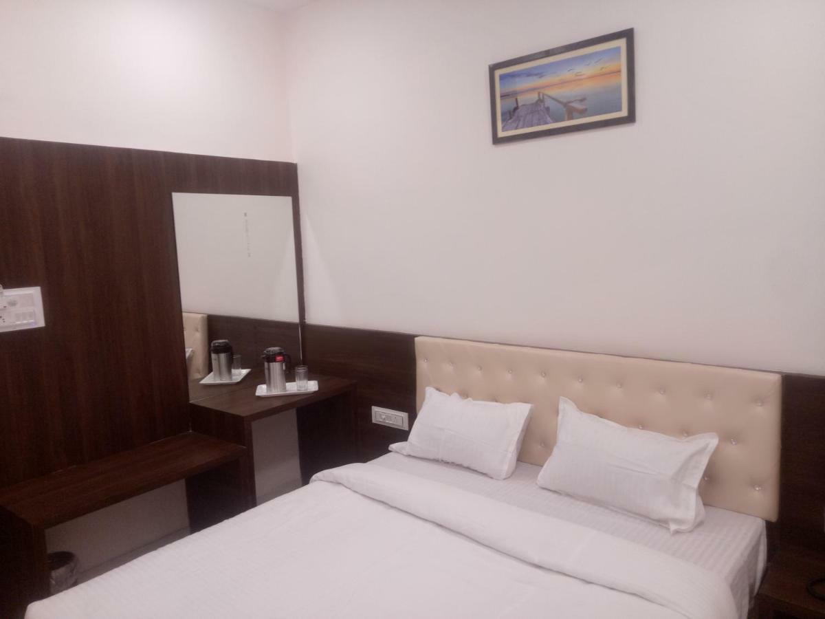 Hotel Prestige Ajmer Exteriör bild