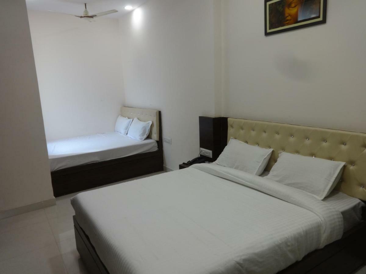 Hotel Prestige Ajmer Exteriör bild